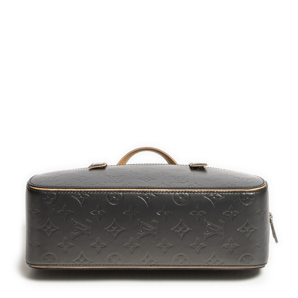 Louis Vuitton Mat Shelton in Gray Monogram Glace - Picture 12 of 16
